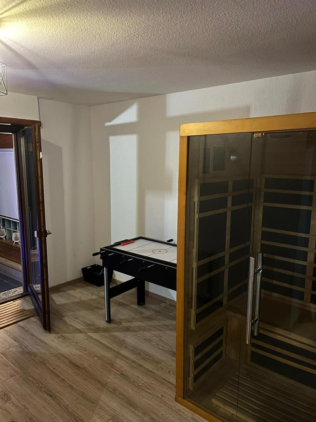 Appartement Avec Jacuzzi Et Jardin Kehl Exterior foto